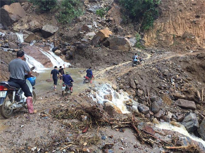 Sập mỏ vàng ở Lào Cai: Tang thương bao trùm bản nghèo 