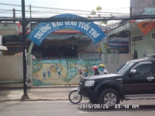 Lao lên ô tô khống chế, bắt cóc 2 cha con doanh nhân