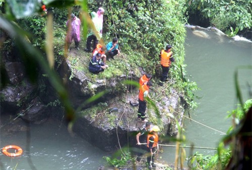 Tìm thấy thi thể nam sinh mất tích tại thác Đam Bri