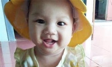 Mẹ nhờ 2 nữ sinh trông con 7 tháng tuổi rồi “biệt vô âm tín”