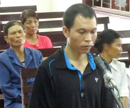 Hiếp dâm bạn của con rồi cho 15 nghìn đồng để bịt miệng