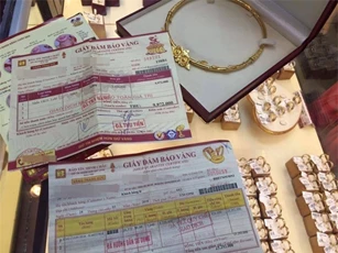 Mua kiềng vàng 7 chỉ, lúc bán còn 6 chỉ: Bảo Tín Minh Châu nhận sai