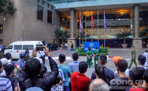 Nam công nhân rơi tử vong tại khách sạn Sheraton Saigon 