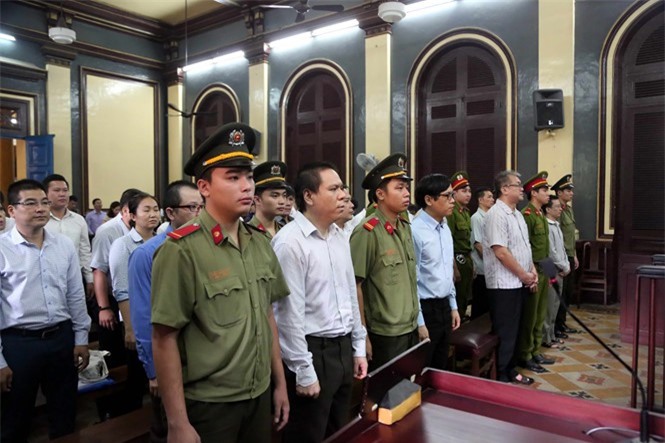 Phạm Công Danh và thuộc cấp bật khóc nói lời sau cùng