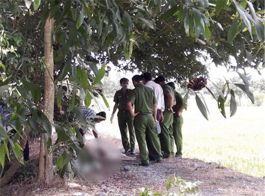 Bà nội đau đớn phát hiện cháu trai 2 tuổi tử vong