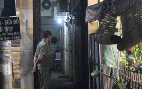 Cô gái 16 tuổi bị người tình đâm chết trong phòng trọ