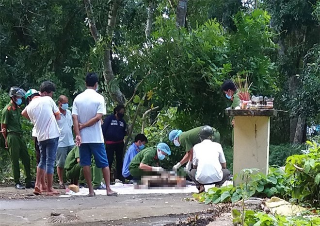 Chủ tiệm cơ khí chết bất thường dưới ao nước 