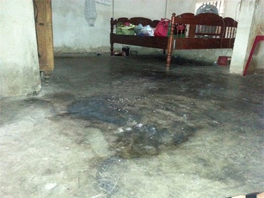 Mâu thuẫn lúc nhậu, đem xăng đến nhà đốt dằn mặt đối thủ