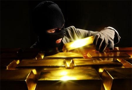 "Cậu ấm" rủ bạn về nhà trộm 2 lượng vàng của mẹ