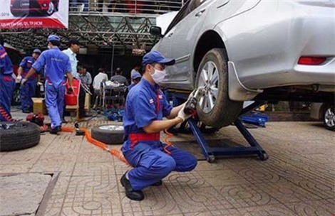 Doanh nghiệp ô tô Việt kiếm trăm tỉ nhờ bán linh phụ kiện