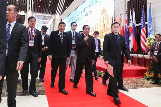 Tổng thống Duterte như một “ngôi sao nhạc rock” tại hội nghị ASEAN