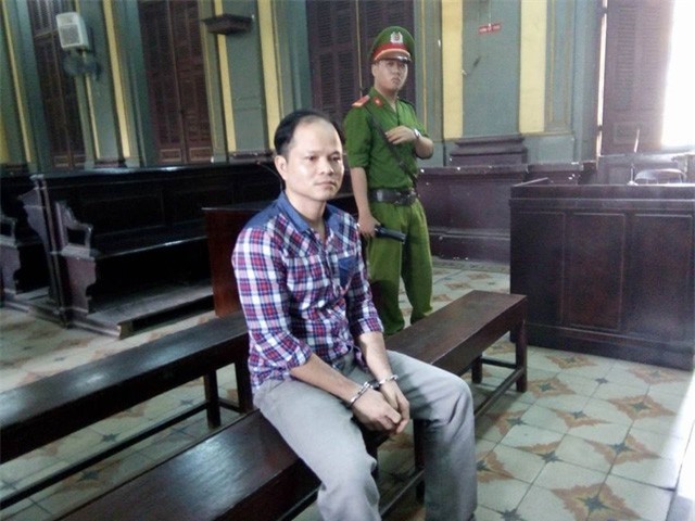 Xử vụ "con ruồi" của Tân Hiệp Phát: Bị cáo bất ngờ kêu oan 