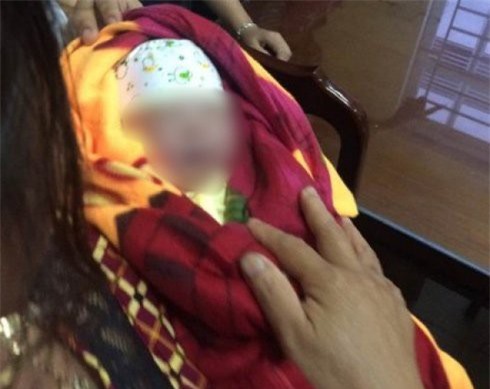 Bộ Y tế vào cuộc vụ mang xác hài nhi đặt lên bàn giám đốc bệnh viện