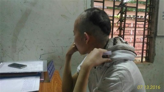 Ghen tuông, Giám đốc làm nhục người tình trong khách sạn