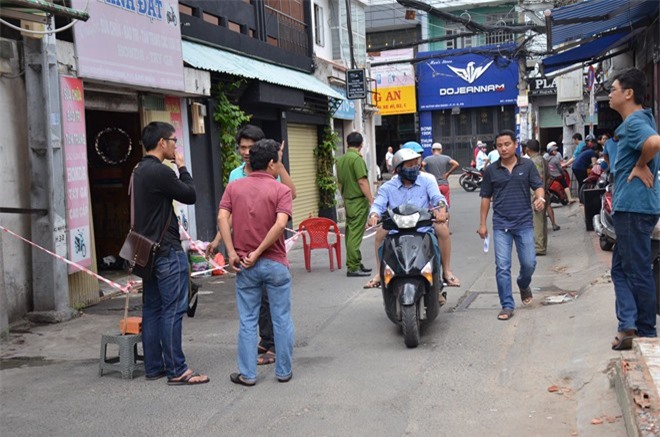 Camera "tố cáo" hung thủ đâm chết bạn nhậu 