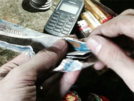 Kẻ giết 4 người ở Lào Cai biết "độc chiêu" sạc pin điện thoại trong rừng