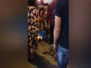 Người đàn ông bị truy sát, chém gục gần trụ sở công an phường
