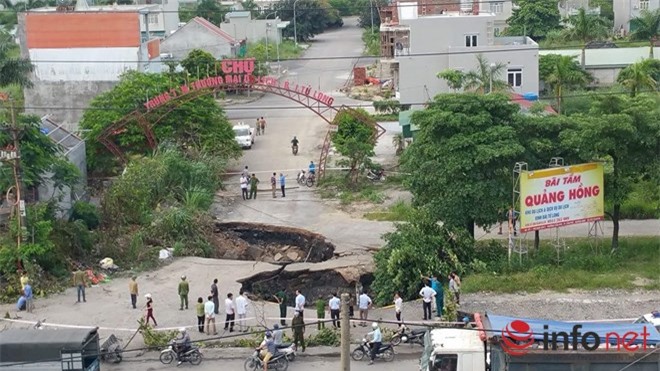Hoảng hốt vì xuất hiện "hố tử thần" 100m2 ở TP Cẩm Phả
