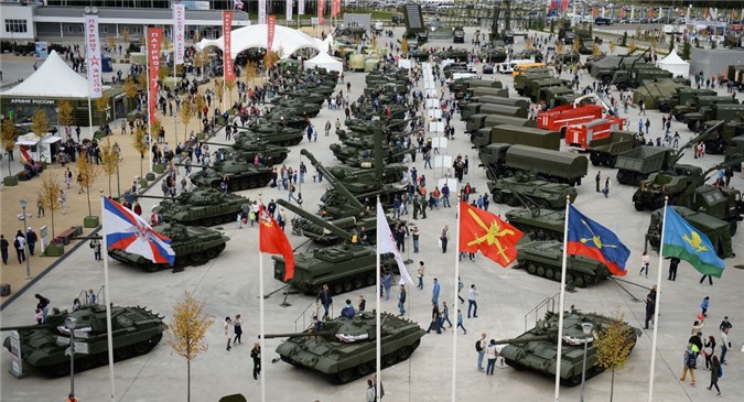 Nga xuất khẩu vũ khí đạt mức 8 tỷ USD sau 8 tháng