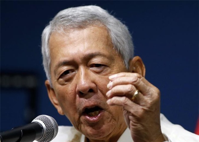 Philippines tuyên bố không để bị Mỹ đối xử như "người em bé nhỏ"