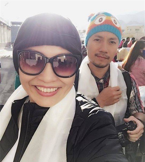 Phương Thanh xuống tóc cầu Minh Thuận khỏi bệnh ung thư?