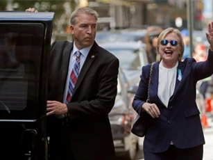Sốc: Biên tập viên Mỹ nói Hillary Clinton đã chết?