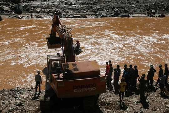 Vỡ đường ống thủy điện Sông Bung 2: Tìm thấy 1 thi thể