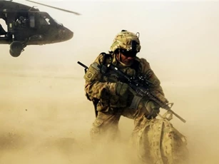 Mỹ "đổ dầu vào lửa" cuộc chiến tranh lạnh mới với Nga