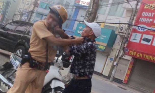 CSGT bị hành hung: Chi tiết gây sốc về kẻ côn đồ