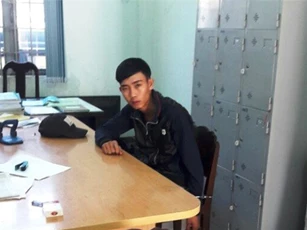 Kẻ giết vợ rồi ôm xác suốt 2 ngày khai gì tại cơ quan công an?