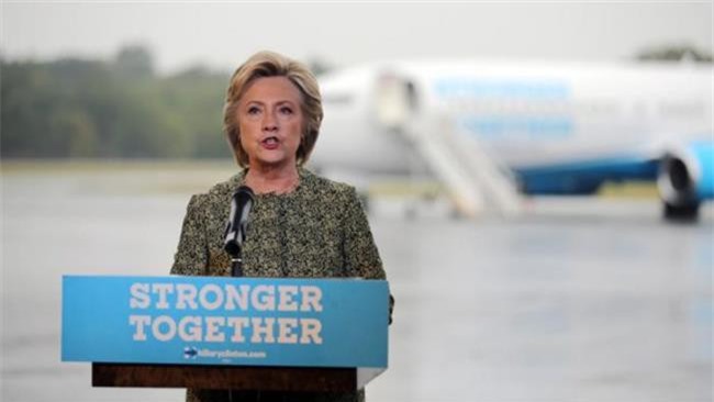 Clinton tố Trump hỗ trợ IS tuyển mộ lính mới