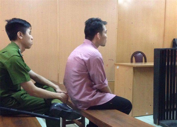 Tài xế siêu xe Audi A8 đón Hồ Ngọc Hà gây tai nạn hầu tòa