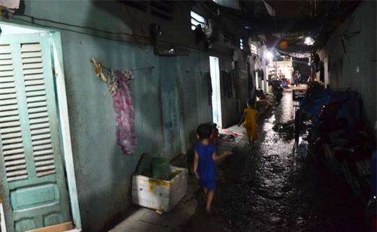 Con rể đâm chết bố vợ trong phòng trọ ở Sài Gòn