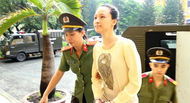 Hoa hậu Trương Hồ Phương Nga lừa đại gia 16,5 tỷ hầu tòa
