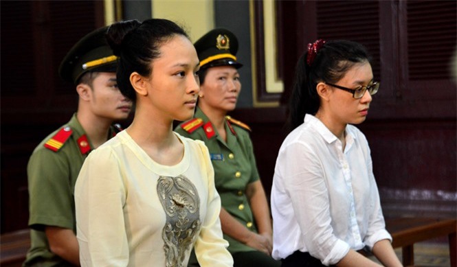 Bất ngờ về "hợp đồng tính ái" hơn 16 tỷ của hoa hậu Phương Nga