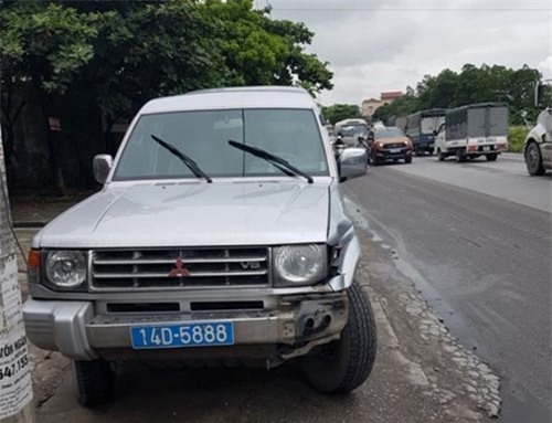 Xe biển xanh tông chết người qua đường tại Quảng Ninh