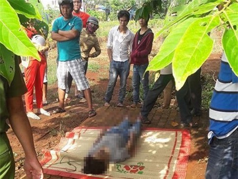 Bàng hoàng thi thể thanh niên treo cổ trên cành cây