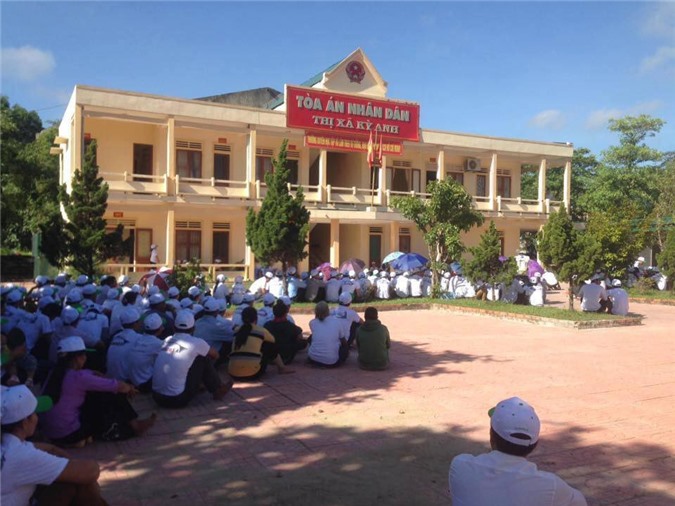 Hơn 500 ngư dân miền Trung viết đơn khởi kiện Formosa