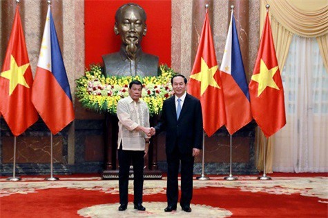 Chủ tịch nước Trần Đại Quang hội đàm với Tổng thống Philippines