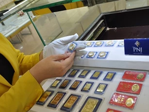 Giá vàng chiều 29/9: Vàng SJC diễn biến bất thường