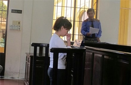 Mẹ "nổi điên" giết con 3 tuổi lĩnh án 7 năm tù