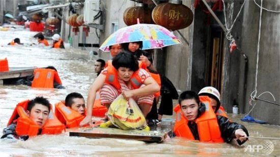 Mưa lớn gây lở đất ở Trung Quốc, 26 người mất tích