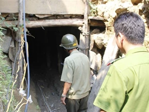 Nổ mìn dưới hầm lò ở Quảng Ninh, 14 công nhân bị thương