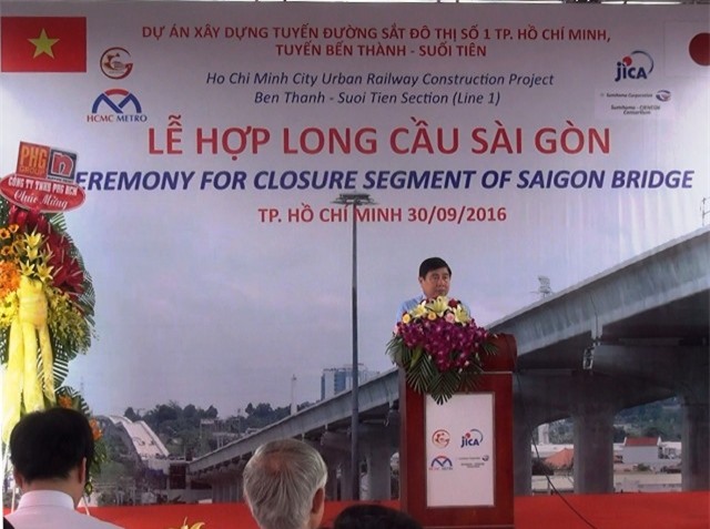 Hợp long cầu vượt sông Sài Gòn của tuyến metro số 1