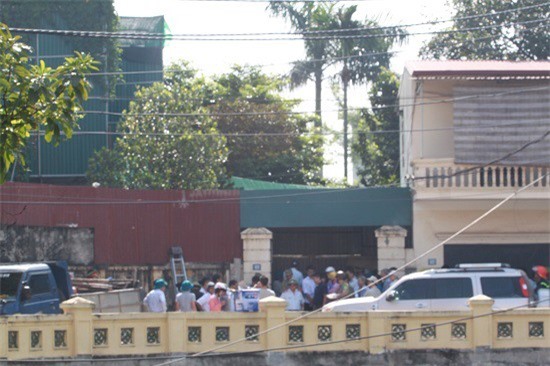 Cưỡng chế tháo dỡ nhà xây không phép trên đất tranh chấp ở Hà Nội