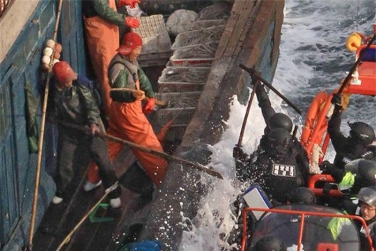 Đụng độ với cảnh sát biển Hàn Quốc, 3 ngư dân Trung Quốc thiệt mạng