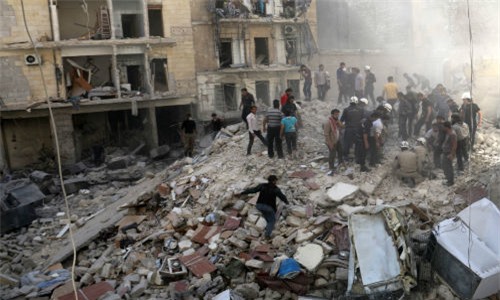 Phe nổi dậy tấn công thành Aleppo, ít nhất 70 người thương vong