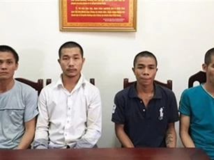 Kẻ hiếp dâm trẻ em trốn truy nã gần 10 năm sa lưới