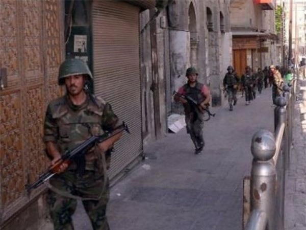 Quân đội Syria mở "đường sống" cho phiến quân chạy khỏi Aleppo