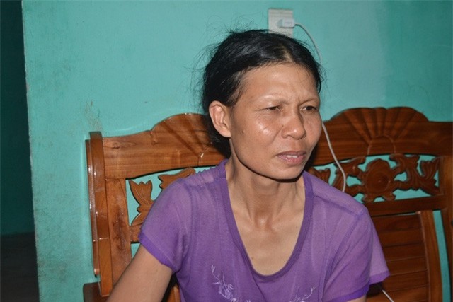 Vụ bố ép con uống thuốc diệt cỏ: Nghi phạm nhiều lần đuổi đánh mẹ đẻ